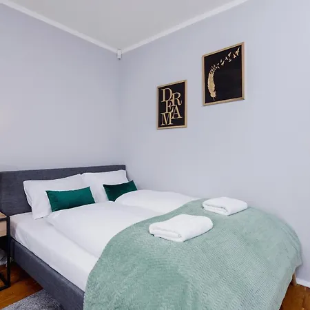 公寓 Modern Apartments Cracow Lagiewniki By Renters