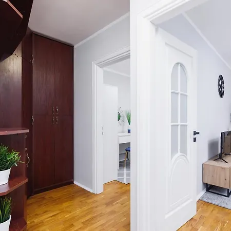 公寓 Modern Apartments Cracow Lagiewniki By Renters 克拉科夫