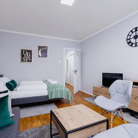 公寓 Modern Apartments Cracow Lagiewniki By Renters *
